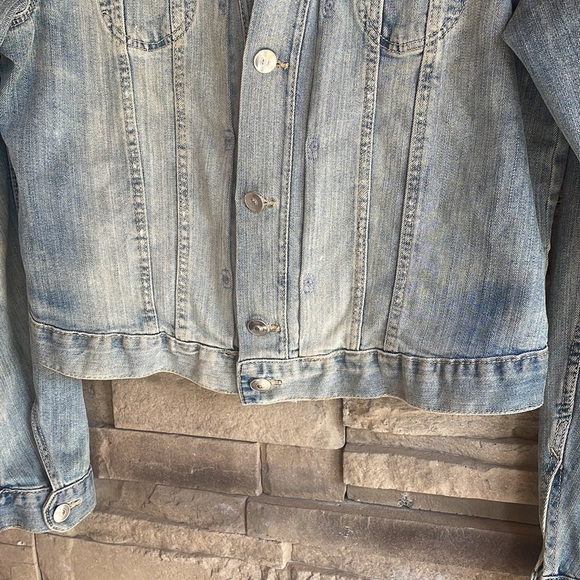 💙 Denim Jean  jacket women’s Medium - Picture 5 of 9